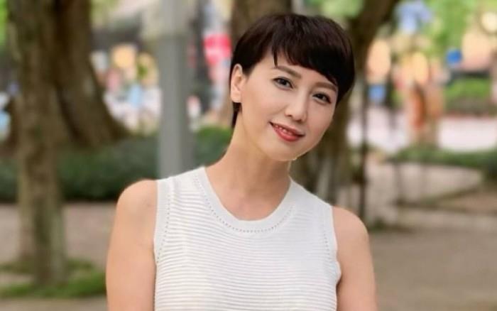 Tóc mái che hói cho phụ nữ trung niên - Top mẫu tóc mái giả cho nữ đẹp nhất 2026